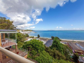5 'Quarterdeck', 12 Magnus Street - panoramic water views & close to town